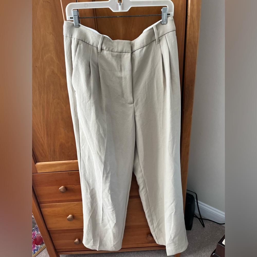 Beige Aritzia trousers